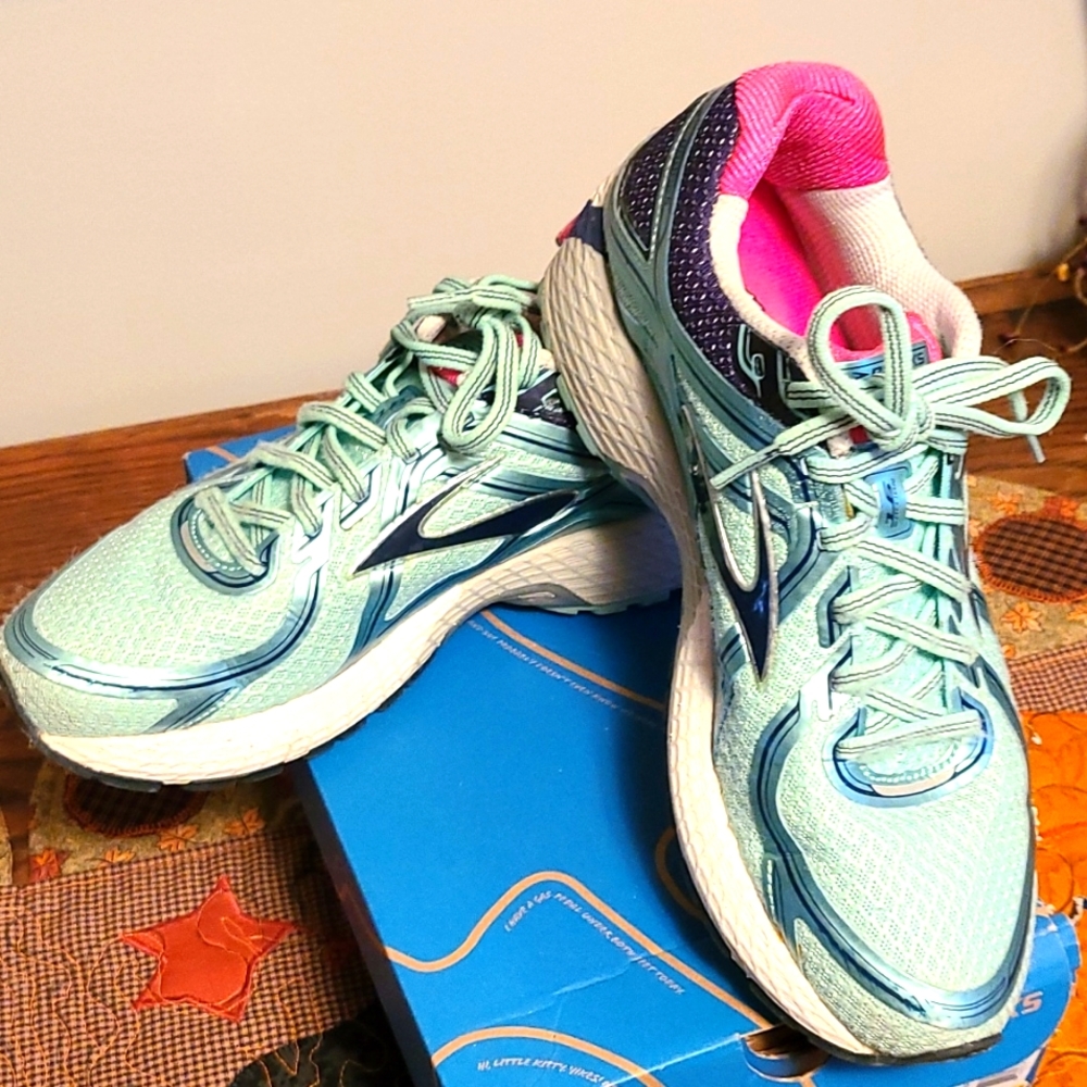 Brooks shoes